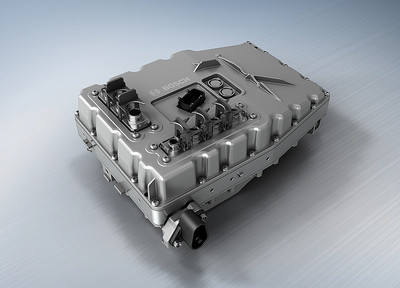Bosch und der Parallel-Hybrid:  kompakte Leistungselektronik, die in
Hybrid- und Elektrofahrzeugen die Energieströme steuert.