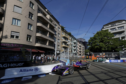 Formel E in Zürich: Sam Bird im Auto von DS Virgin Racing.