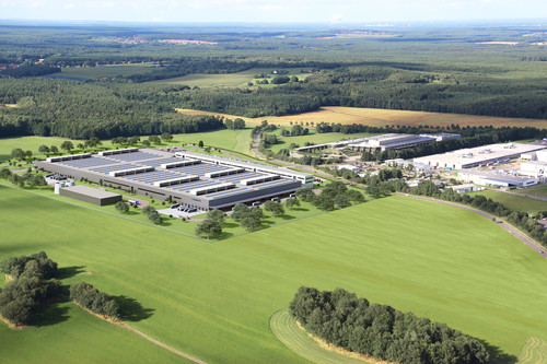 Geplante zweite Batteriefabrik (links) der Daimler-Tochter Accumotive in Kamenz.