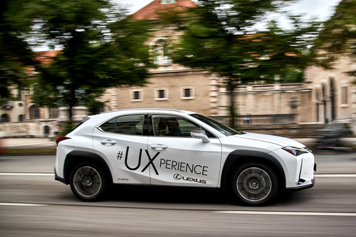 Lexus UX.