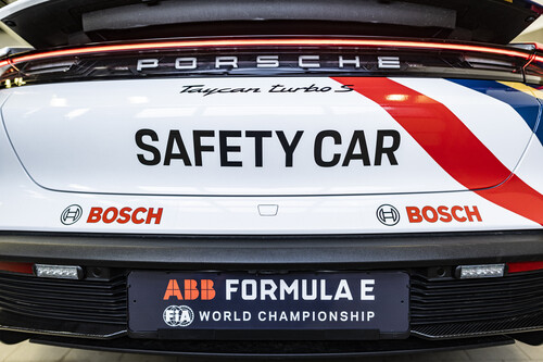 Porsche Taycan als Formel-E-Safety-Car.