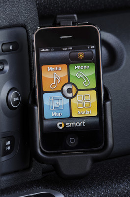 Smart Forttwo Electric Drive mit einem eigenen App fürs &quot;iPhone&quot; mit Navigation.