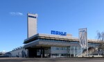 Seit Ende 2021 werden die deutschen Mahle-Fertigungsstandorte, wie hier das Werk in Mühlacker, CO2-neutral mit Energie versorgt.